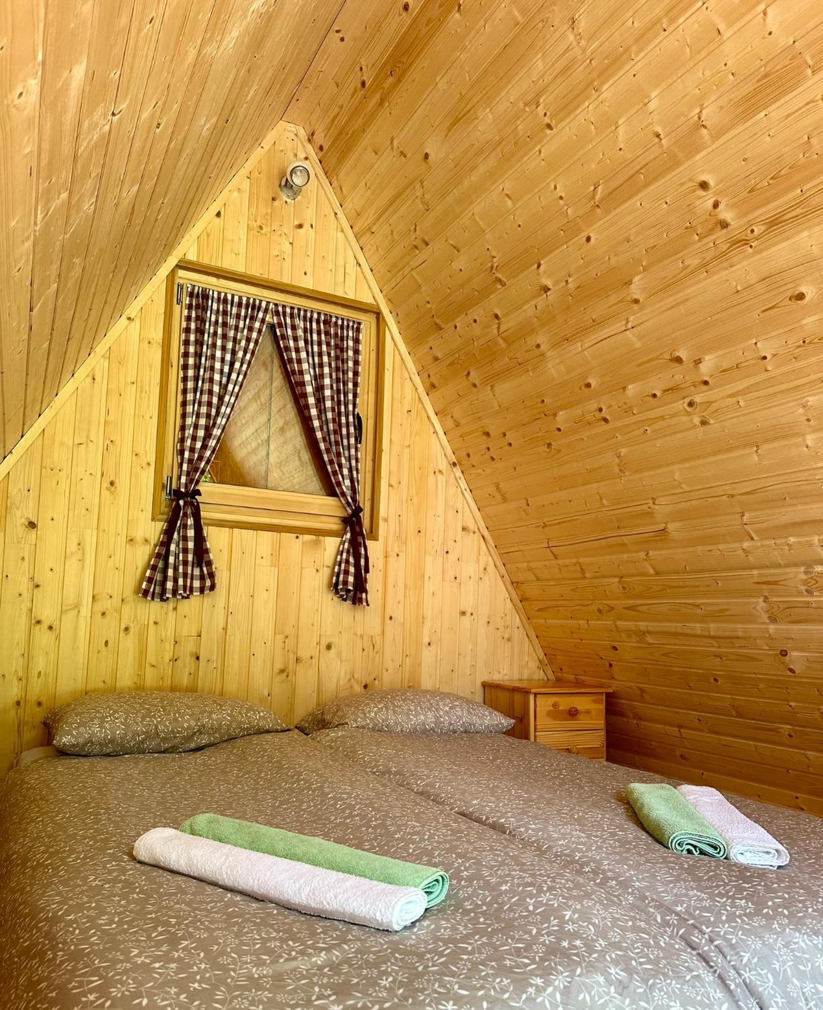 Hotel Glamping Krn Kobarid Esterno foto