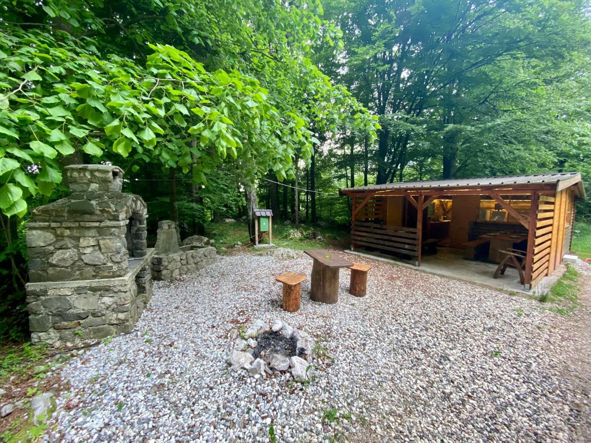 Hotel Glamping Krn Kobarid Esterno foto